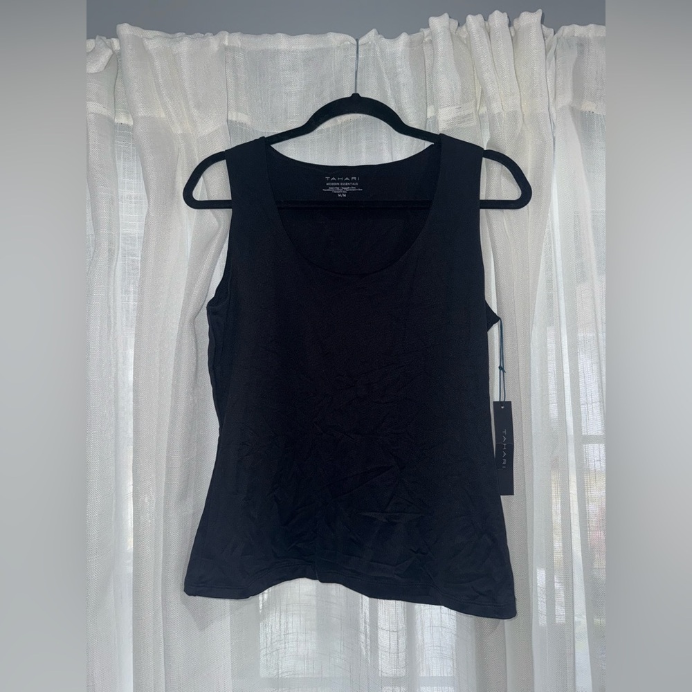 Tahari Women's Black Sleeveless Top Medium